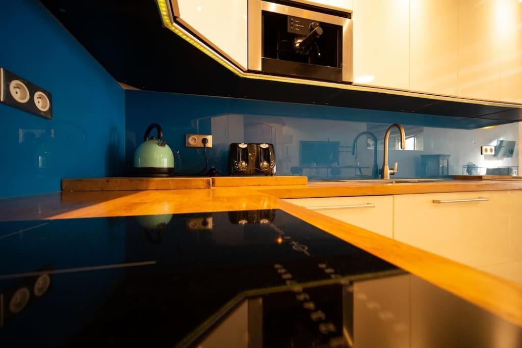 Air-Conditioned Loft In The Heart Of The Old Port Marseille Eksteriør bilde