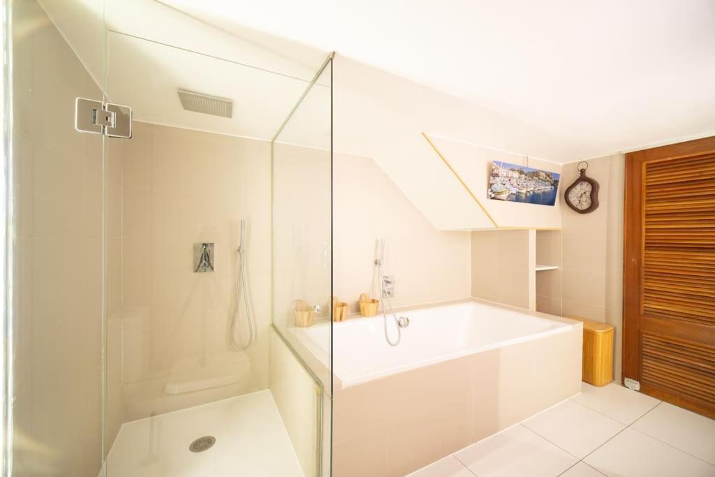 Air-Conditioned Loft In The Heart Of The Old Port Marseille Eksteriør bilde